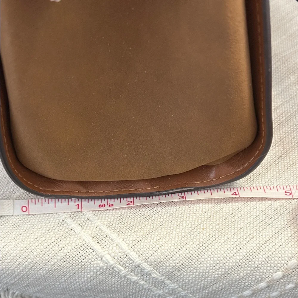 Tory Burch $700 Tan Eleanor Spazoletto Satchel with Gold Logo and Ribbon